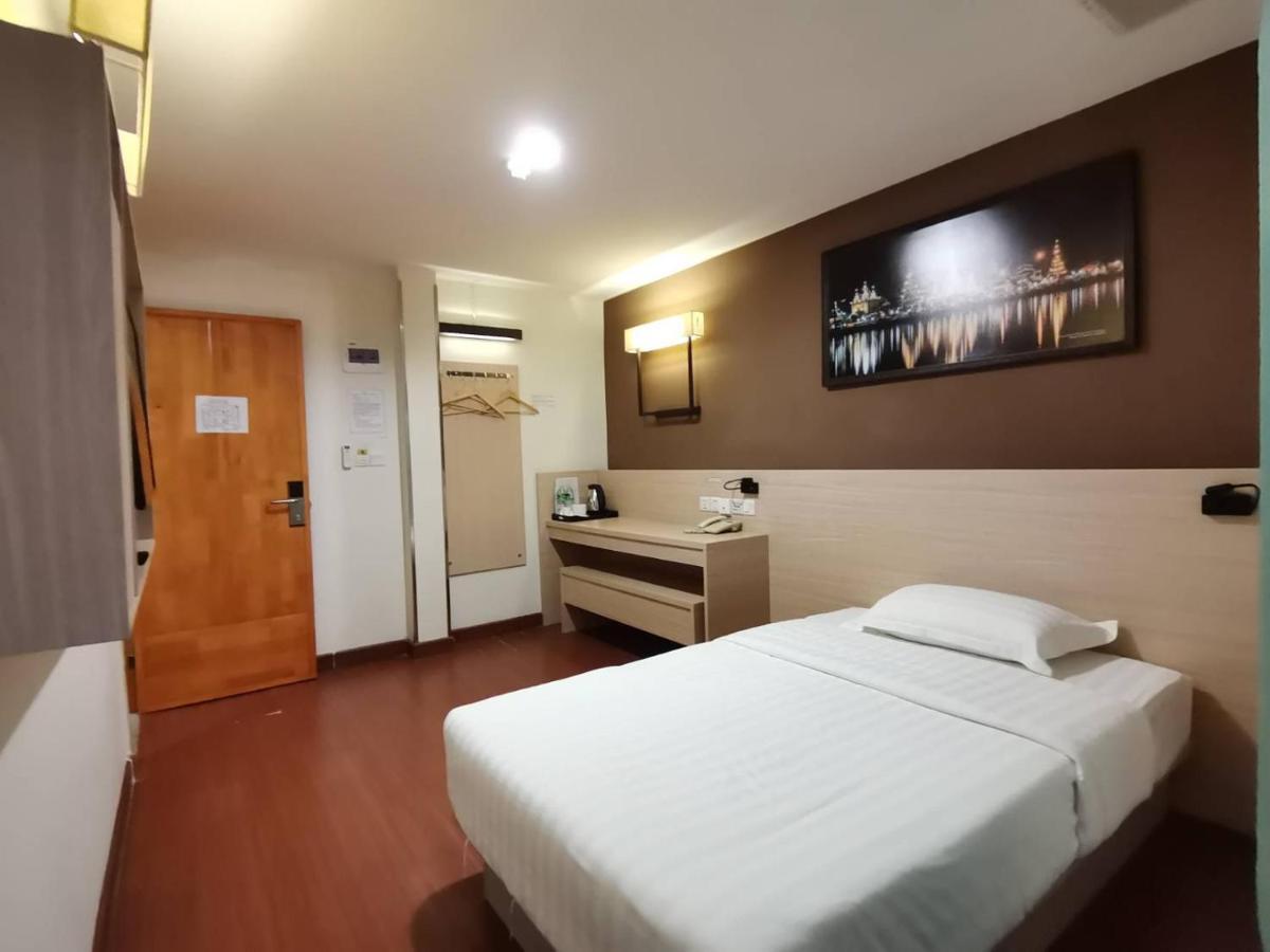 Chiang Roi 7 Days Inn Chiang Mai Dış mekan fotoğraf