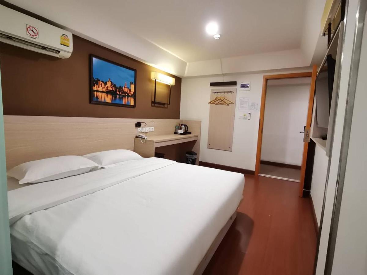 Chiang Roi 7 Days Inn Chiang Mai Dış mekan fotoğraf